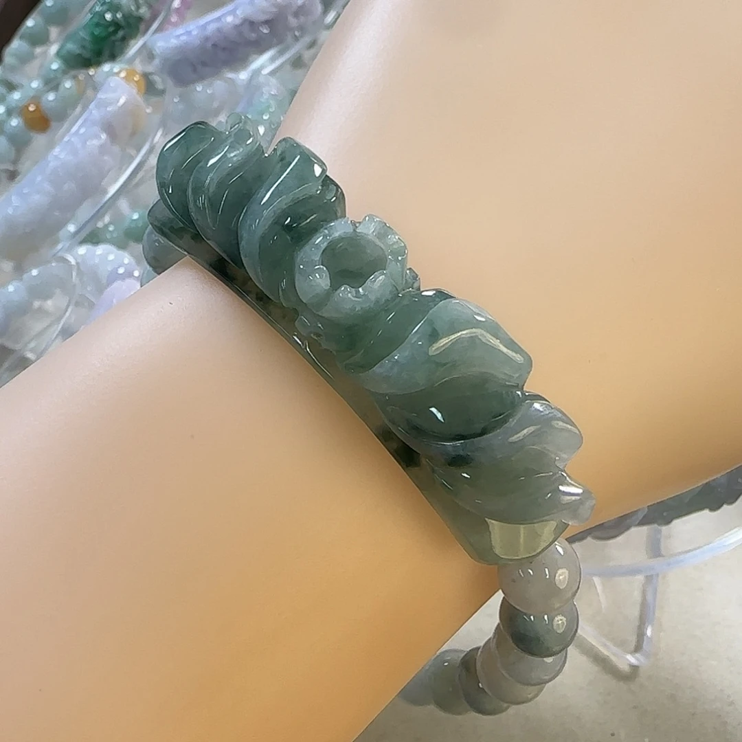 颈饰未镶嵌翡翠手牌