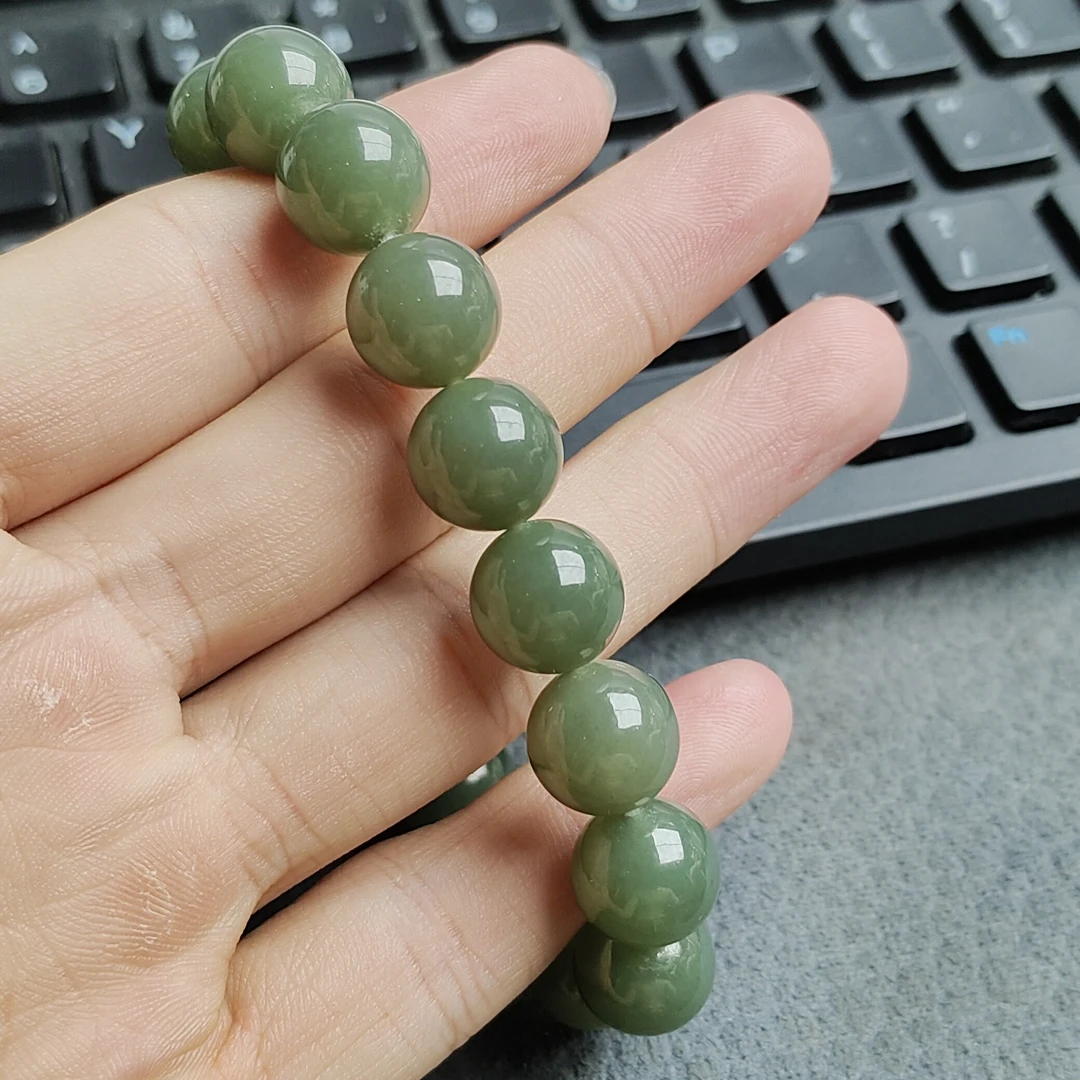 和田玉卡12mm精美手串