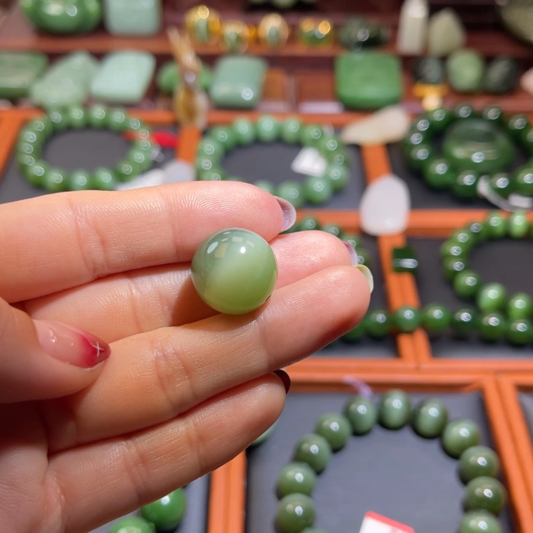 手链未镶嵌和田玉（碧玉）审*