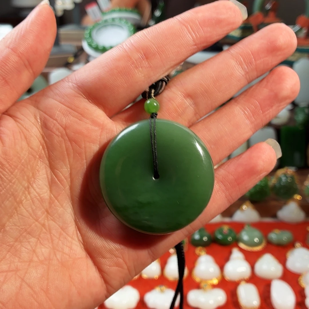 和田玉（碧玉）未镶嵌颈饰