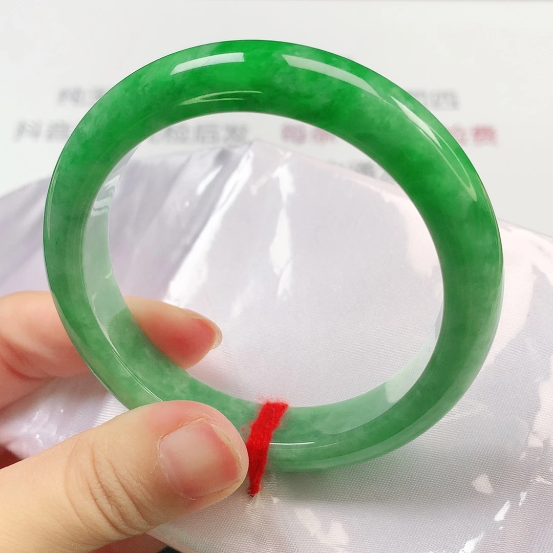 翡翠未镶嵌手镯1502