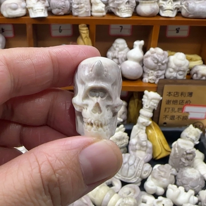 非金属配饰鹿角雕刻骷髅