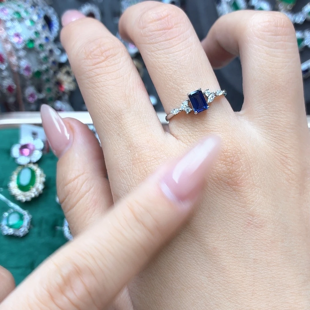 戒指蓝宝石银S925镶嵌培育