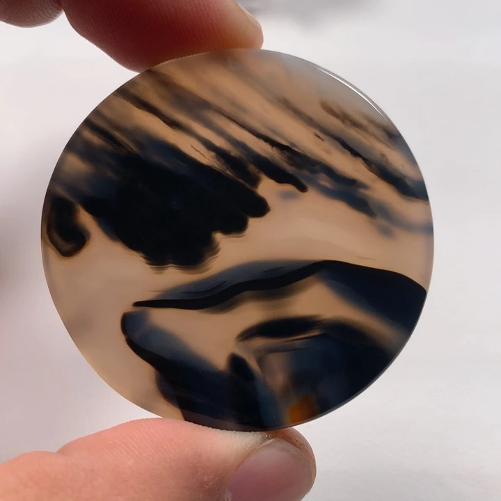 玛瑙/玉髓颈饰未镶嵌路*