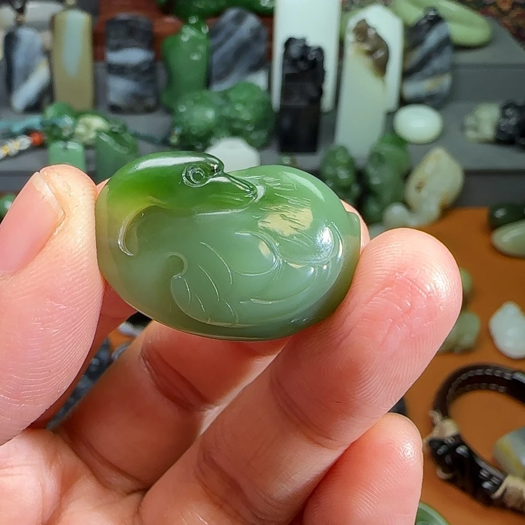 和田玉（碧玉）颈饰未镶嵌