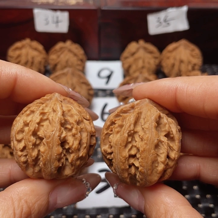 文玩核桃吊坠秦岭核桃