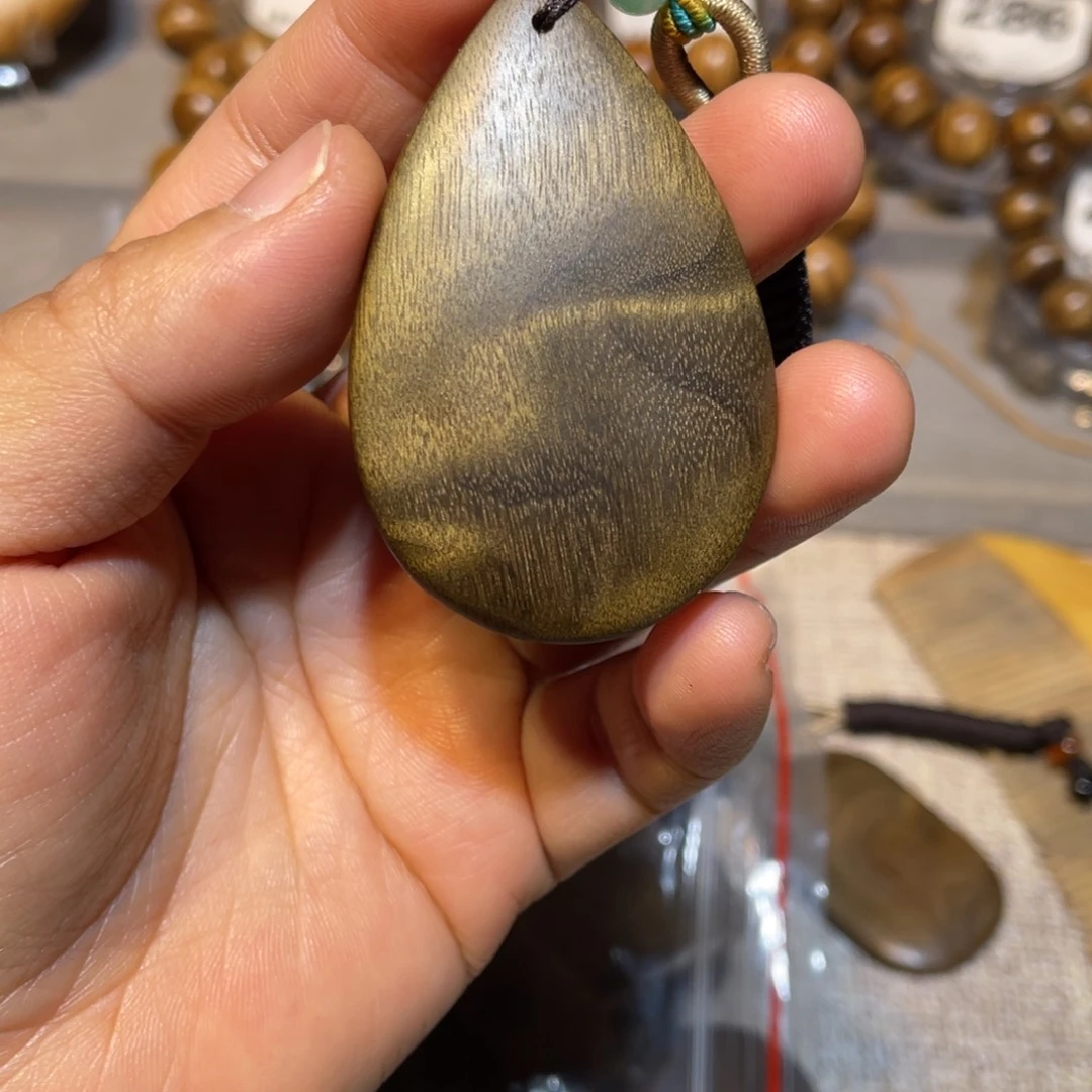 楠木（金丝楠）其他吊坠