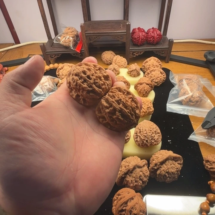 文玩核桃吊坠43全品老树麦穗虎头