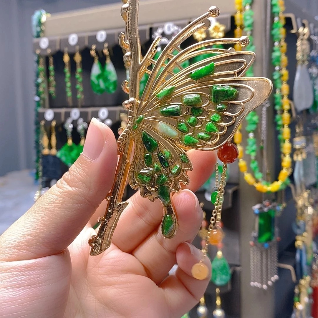 未镶嵌翡翠耳饰翡翠