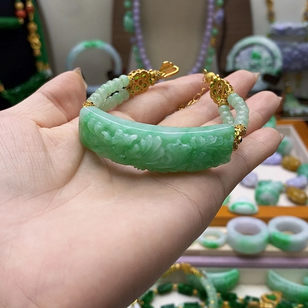 翡翠未镶嵌颈饰天然