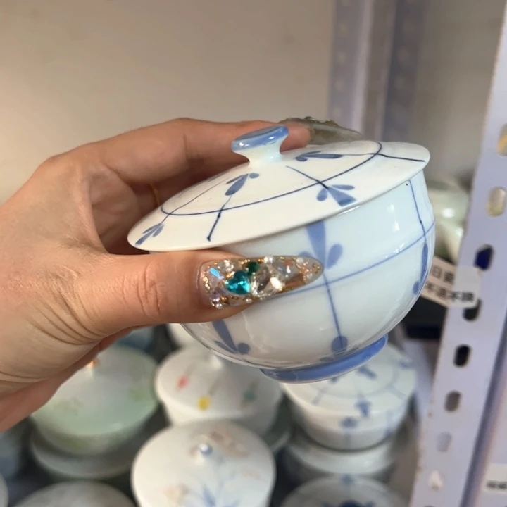 盖碗瓷器直播放漏中