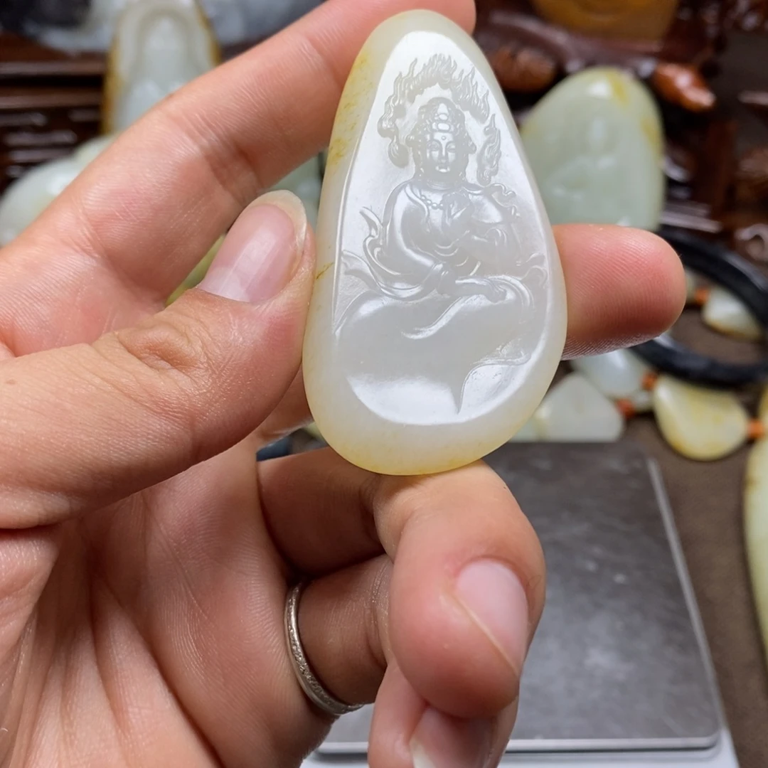 和田玉未镶嵌挂件