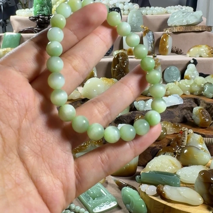 和田玉（糖玉）未镶嵌颈饰