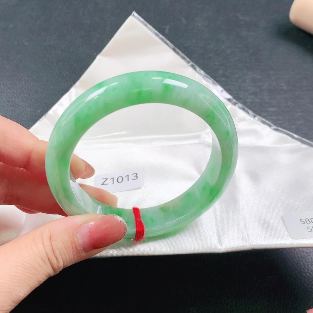 翡翠未镶嵌手镯性价比高03