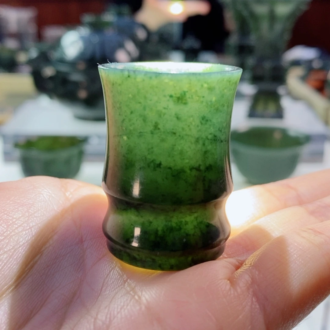 和田玉（青玉）未镶嵌摆件微瑕