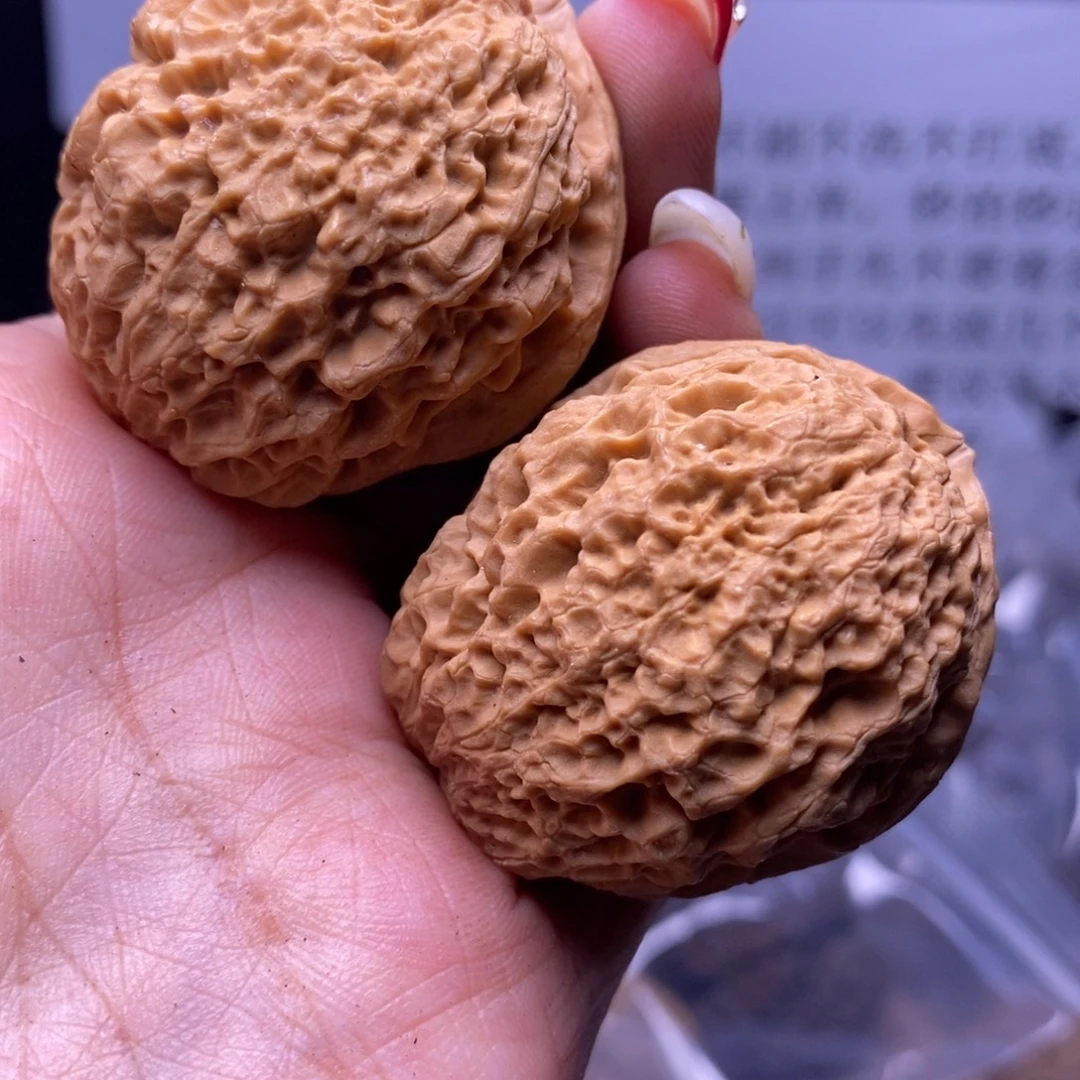 把件文玩核桃云南野生铁核桃99号40mm
