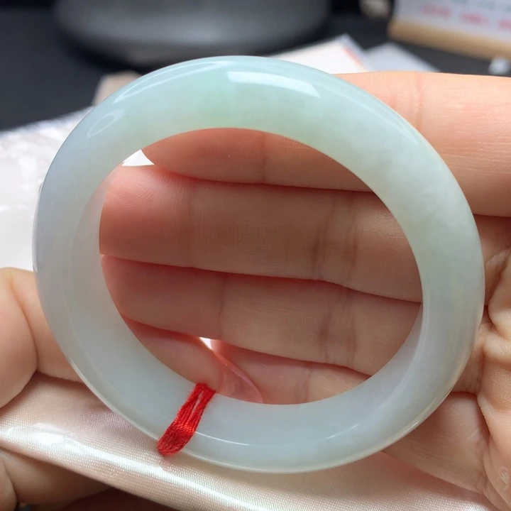 翡翠手镯未镶嵌53535454