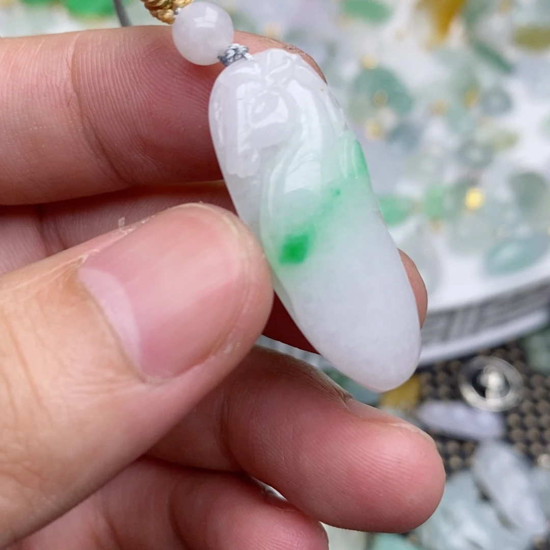 翡翠未镶嵌吊坠(不含链)马牌