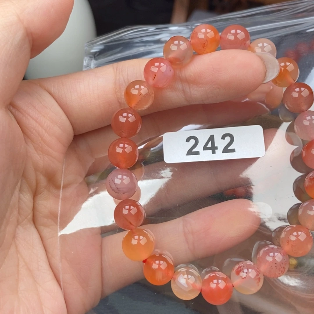 南红玛瑙未镶嵌手链