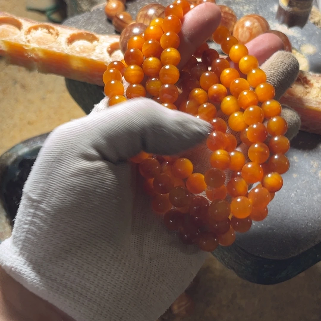 啊***～松木（琥珀木）手串/手链0.9，108