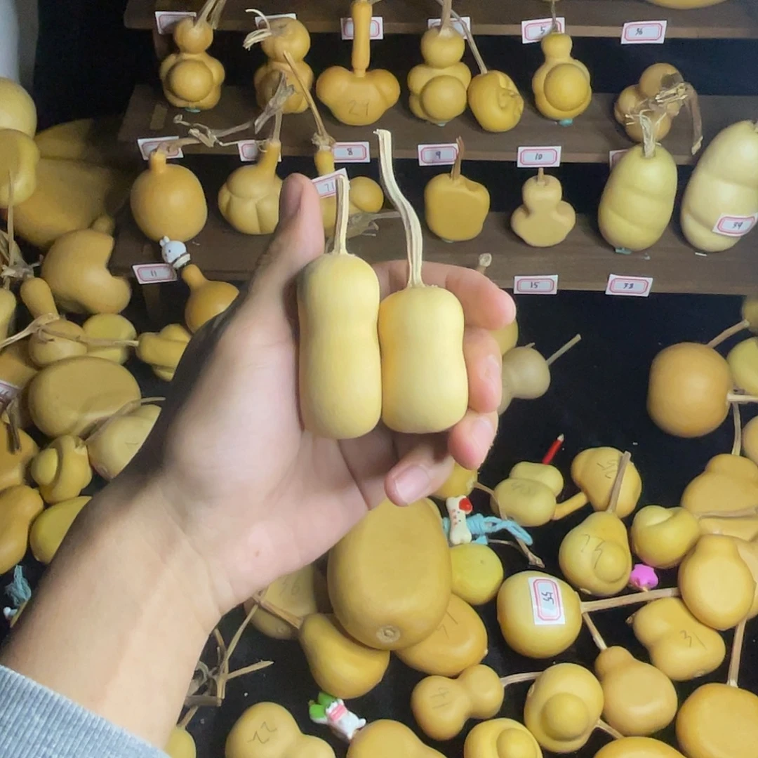 大***)俩把肥皂扁一物一拍