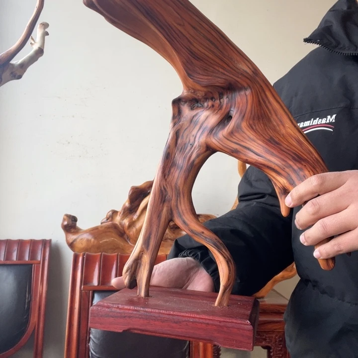 民***心柏木太行崖柏摆件上车