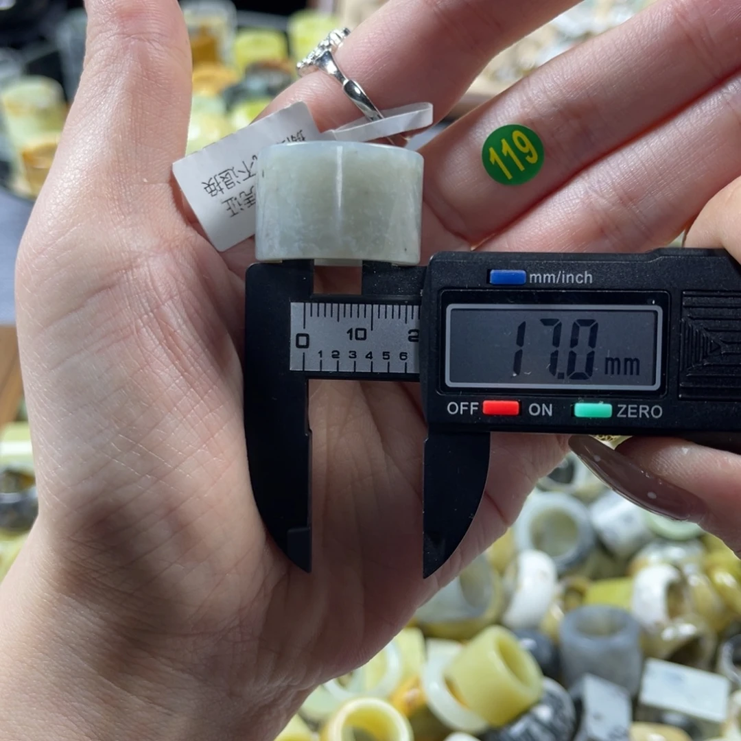蛇纹石玉合金戒指