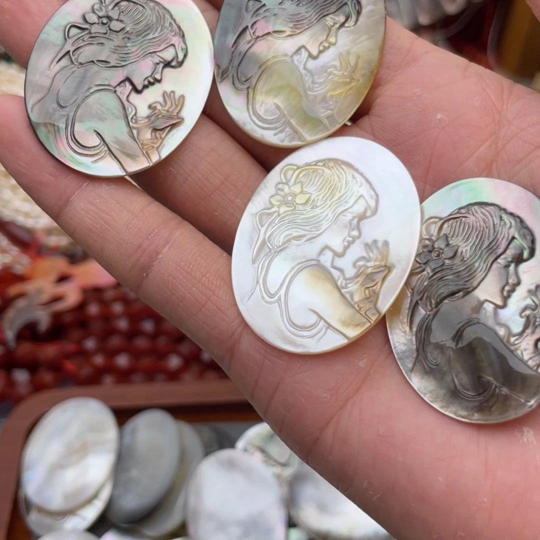 玛瑙/玉髓未镶嵌珠宝奇石蝶贝卡梅奥1颗卡30*40