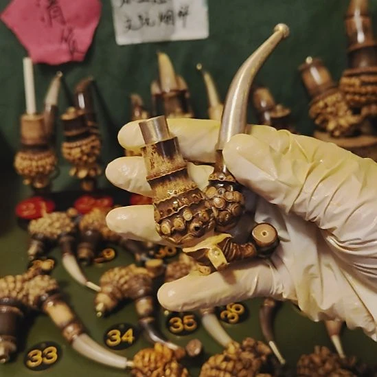 用***苦贵州特色竹根烟斗工艺品手把件