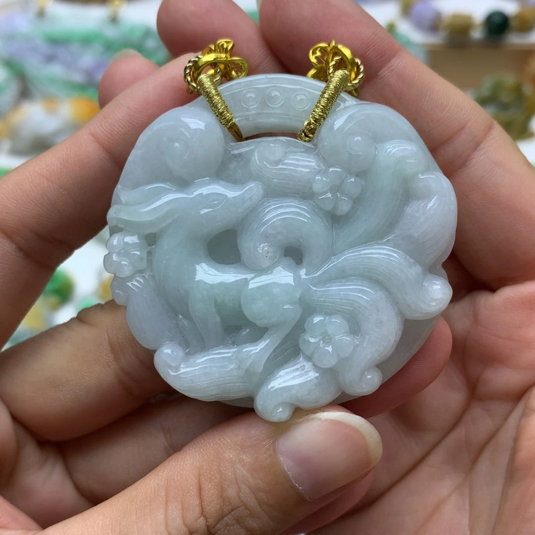 翡翠未镶嵌颈饰翡翠