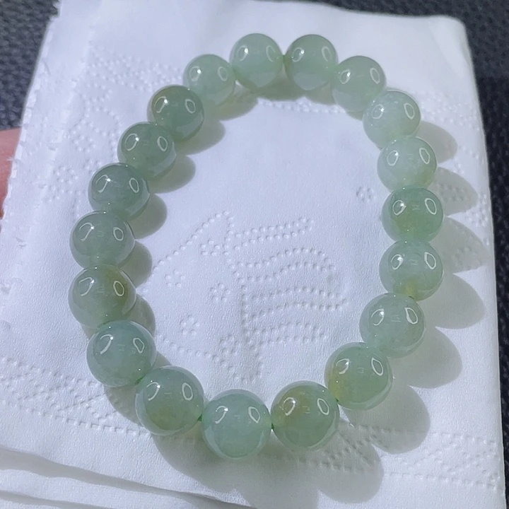 翡翠手链未镶嵌翡翠