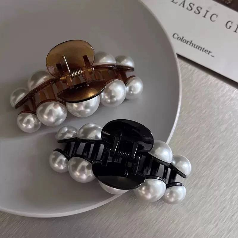 珀小棉大号珍珠鲨鱼夹赫本公主风抓夹复古气质发饰pxm0175f