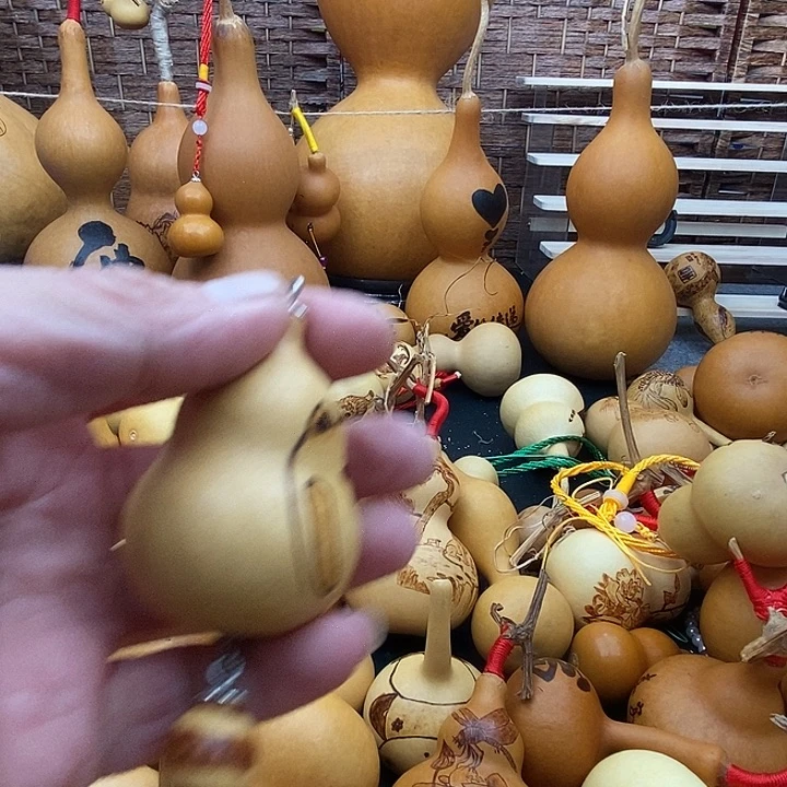 余***°香榧木葫芦工艺品