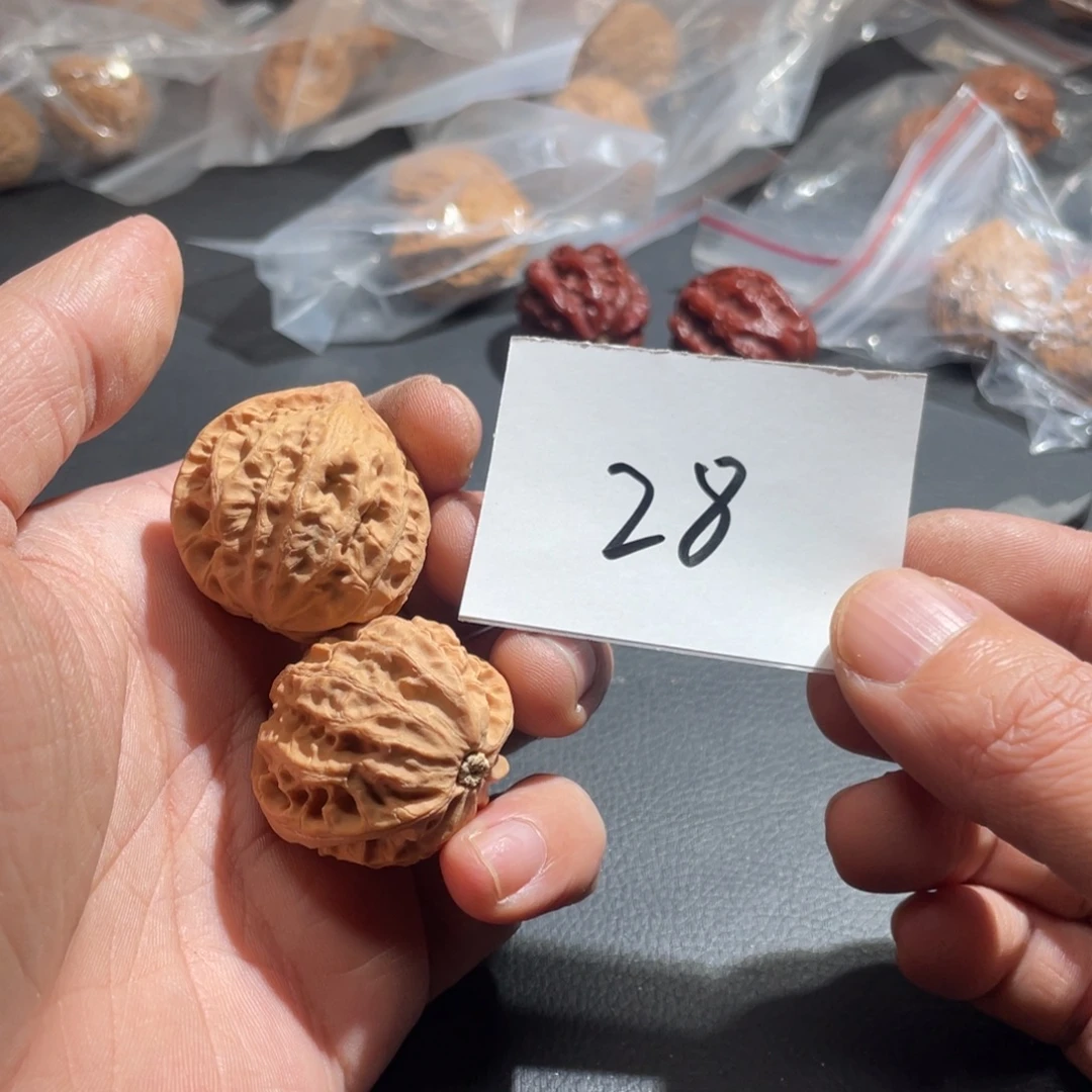 文玩核桃把件核桃