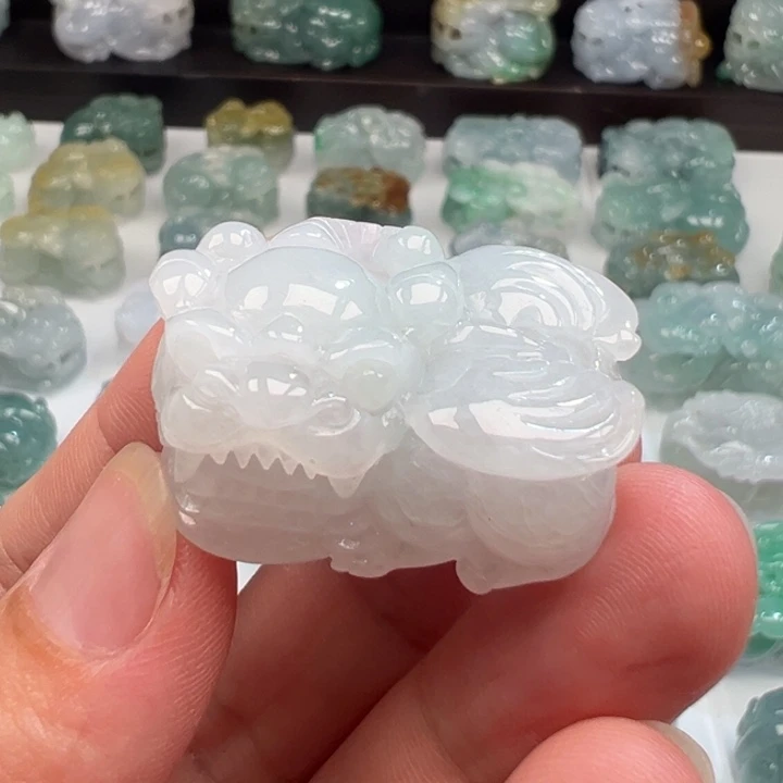 颈饰未镶嵌翡翠貔貅