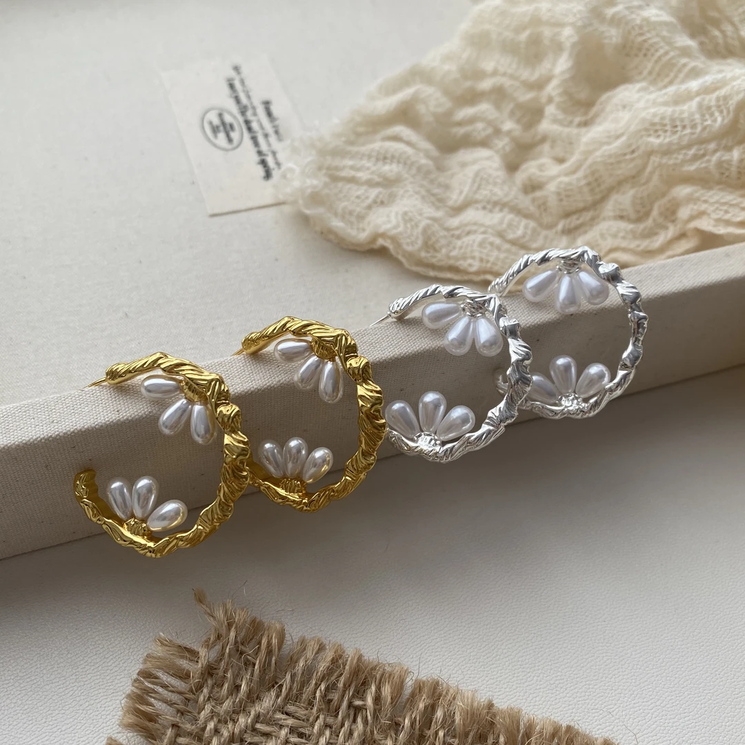 黄铜仿珍珠耳饰 仿珍珠金属c形复古耳环高级感气质百搭时尚耳饰