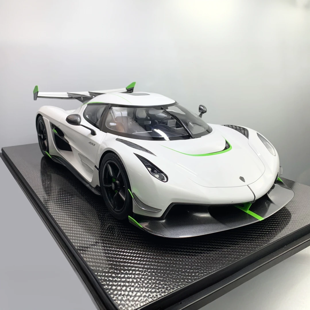 Frontiart 1:8 科尼塞格 jesko 水晶白 汽车模型