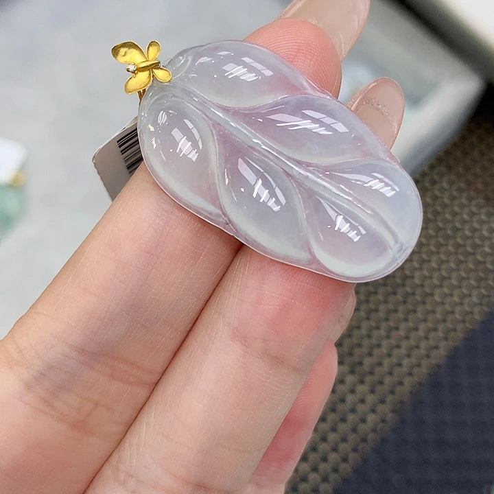 颈饰18K金镶嵌翡翠