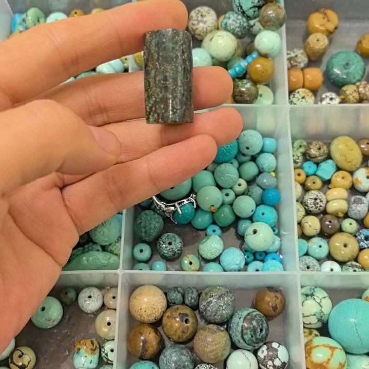 U***家玛瑙/玉髓未镶嵌颈饰