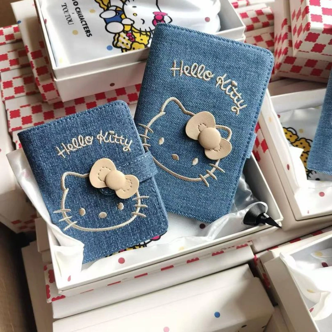 hellokitty凯蒂猫周边钱包kt证件收纳卡包护照夹女