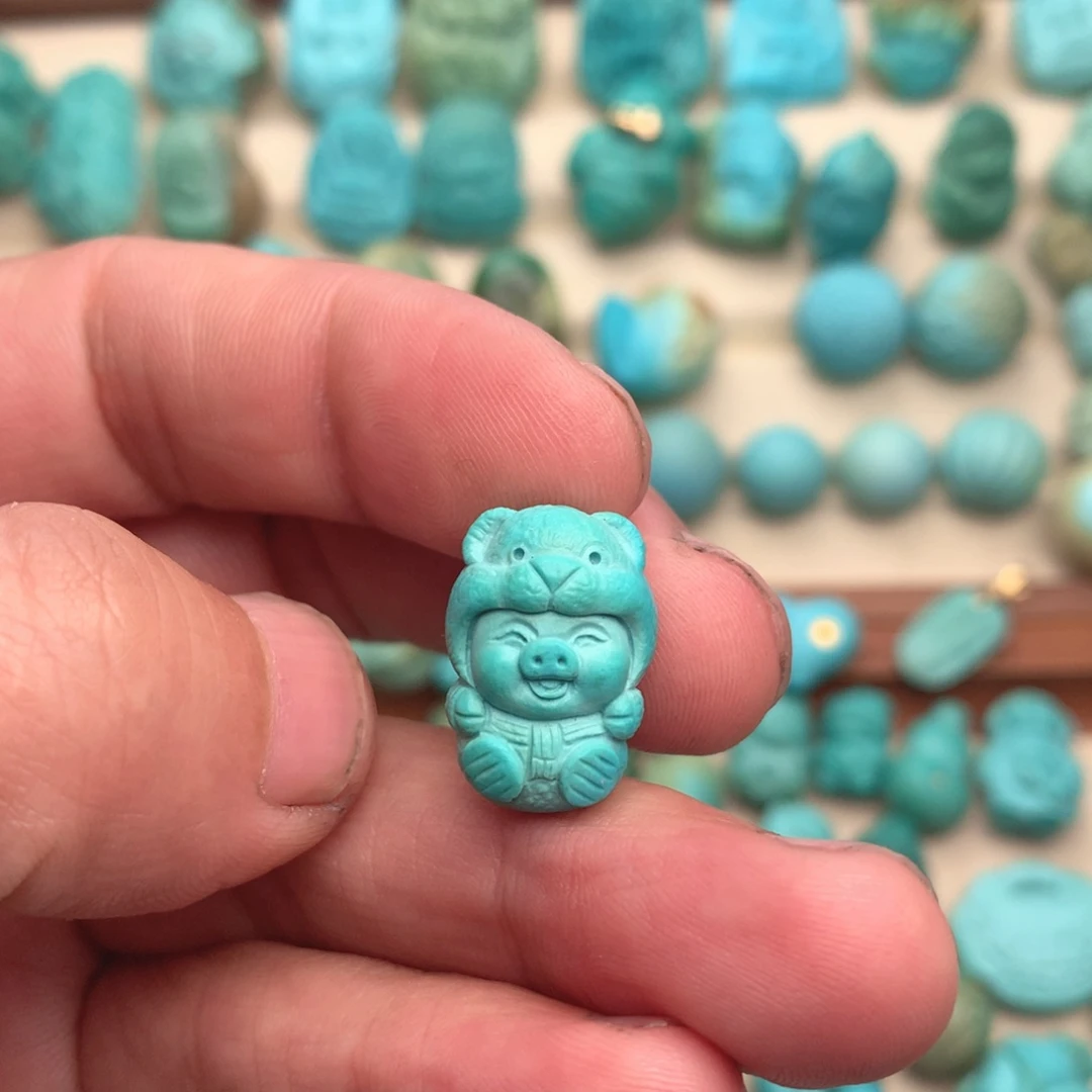 绿松石未镶嵌颈饰