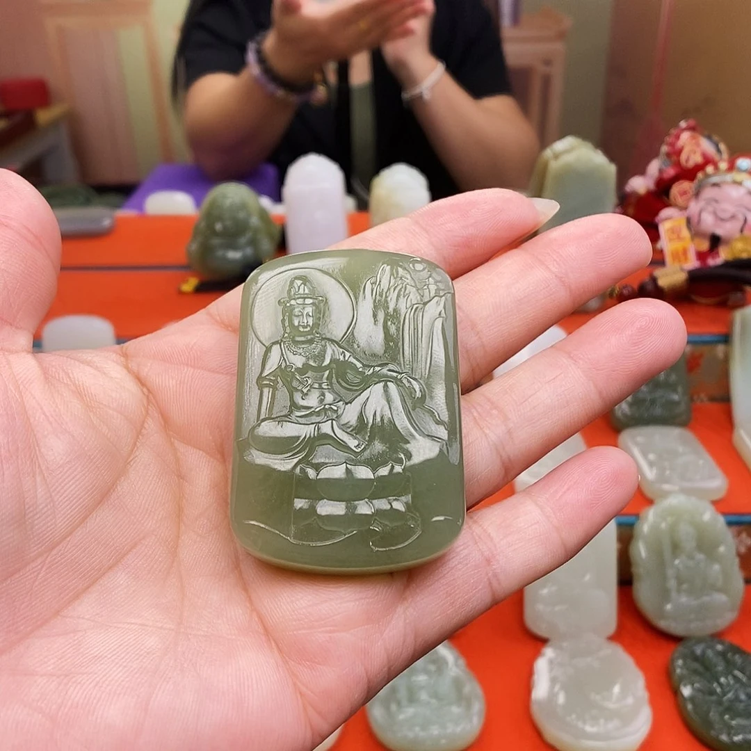 颈饰未镶嵌和田玉