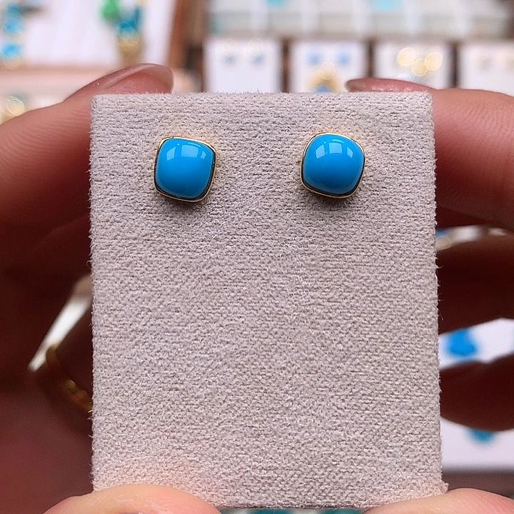 绿松石18K金镶嵌珠宝奇石