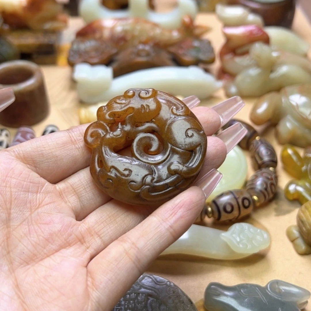 【闪购商品】蛇纹石玉颈饰未镶嵌