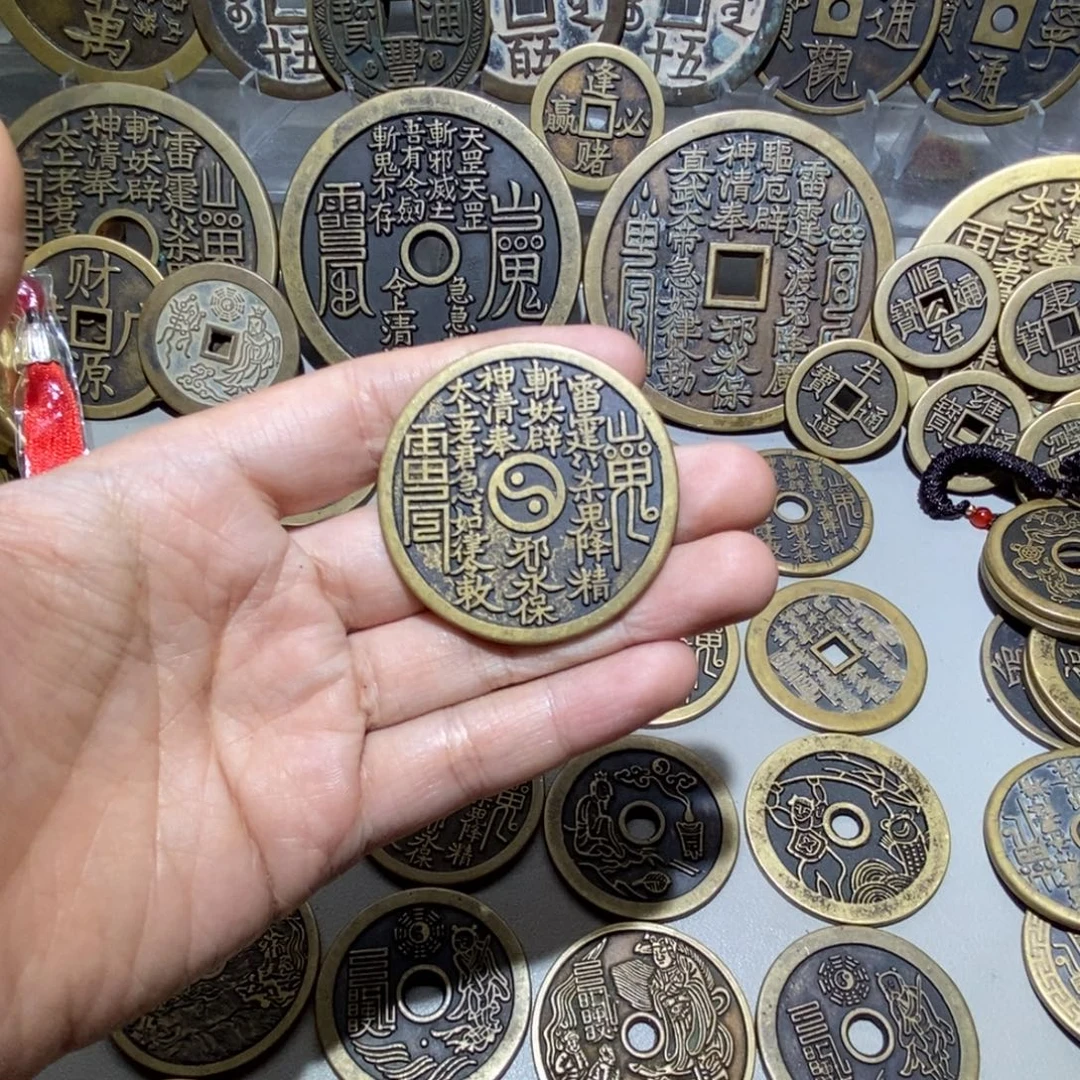 思***憾铜一物一拍现代工艺品