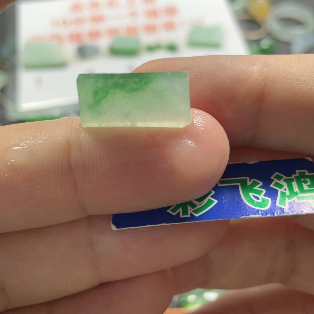 未镶嵌定制翡翠翡翠