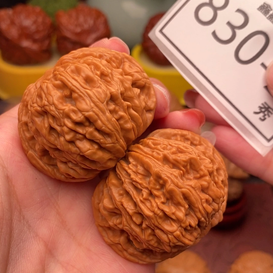 桃核把件汉高楼44……