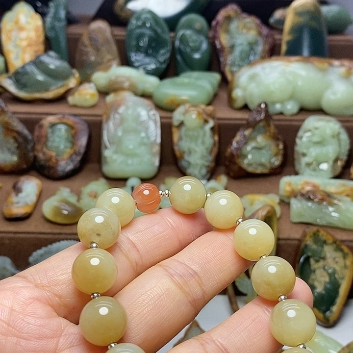 佳***！岫岩老玉（透闪石质玉）未镶嵌颈饰