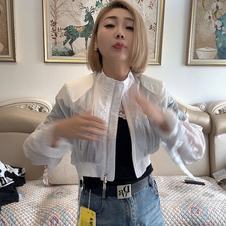 安***安白色防晒外套衣服