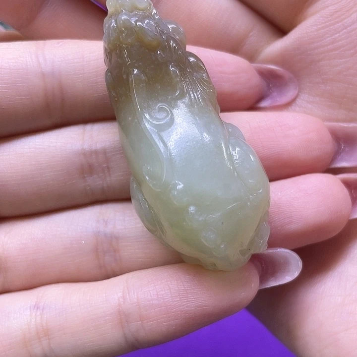 和田玉未镶嵌吊坠(赠链)